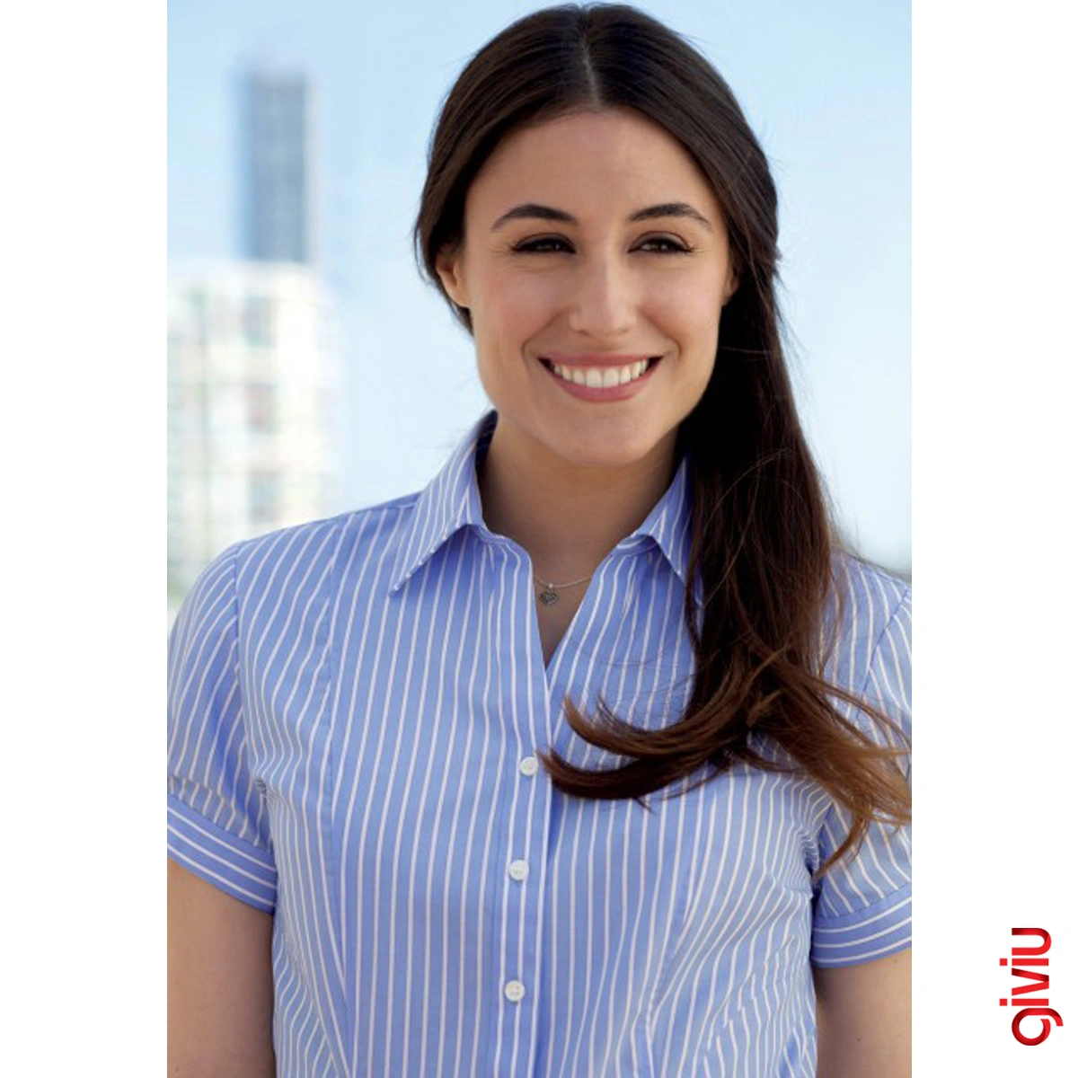 Gestreiftes kurzärmeliges Damenhemd